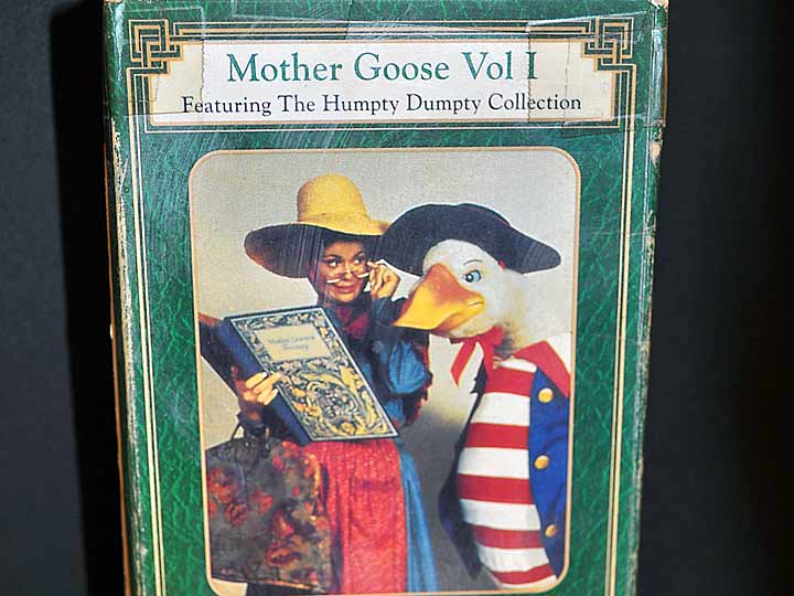 The Mother Goose Treasury (Vol. 1)